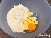 Лоранский пирог с курицей и грибами