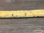 Сабле с фисташками и клюквой